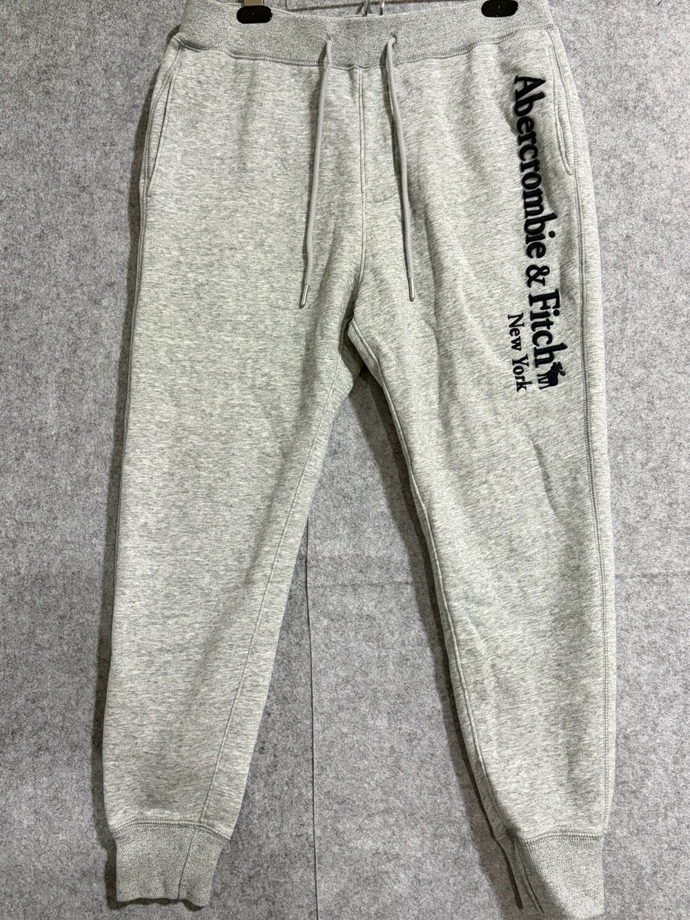 Abercrombie & Fitch Light Gray Logo Jogger Sweatpants - Men